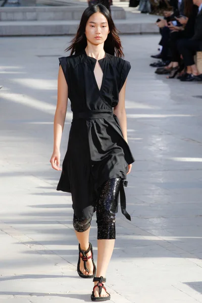 Look 29